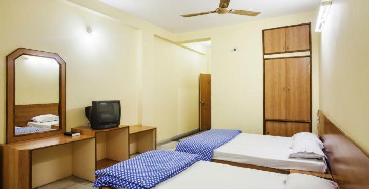 Hotel Lee Garden Puri Exterior photo