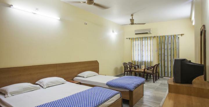 Hotel Lee Garden Puri Exterior photo