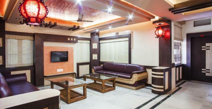 Hotel Lee Garden Puri Exterior photo